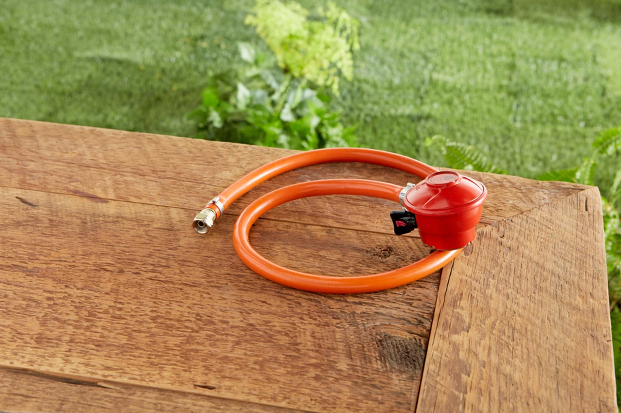 Weber® Hose And Regulator For Spirit, Genesis® Q2000/3000 And Summit® 4 Weber® Hose And Regulator For Spirit, Genesis® Q2000/3000 And Summit® - Image 2