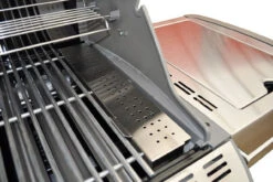 Weber® Summit® E670 GBS 16 Weber® Summit® E670 GBS -Garden Outdoor Shop weber summit smoker box in situ 1 10231.1626532147